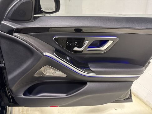 Used 2023 Mercedes-Benz S 500 4MATIC w/ AMG Line image 40