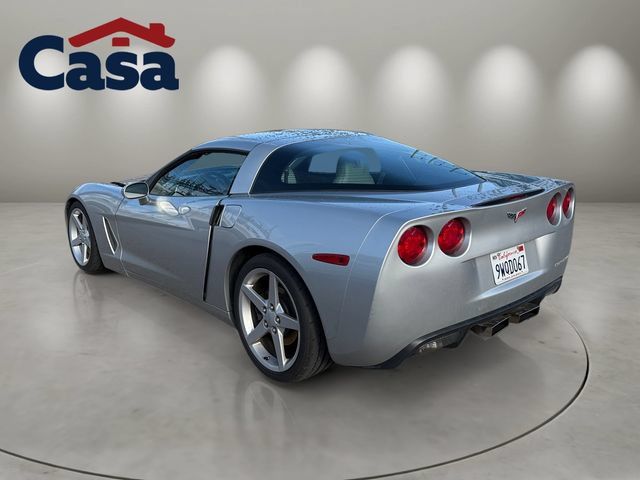 Used 2005 Chevrolet Corvette Coupe w/ Preferred Equipment Group RWD image 4