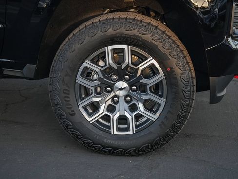 New 2026 Chevrolet Colorado Z71 w/ Technology Package AWD/4WD image 10