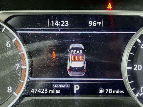 Used 2024 Nissan Rogue S FWD image 19
