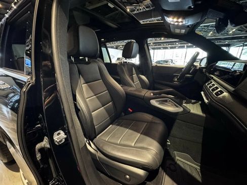 Used 2023 Mercedes-Benz GLS 450 4MATIC image 30