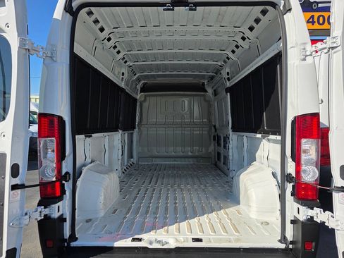 Used 2023 RAM ProMaster 3500 FWD image 11