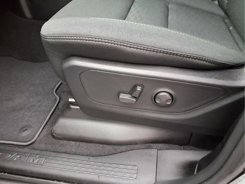 New 2026 RAM 1500 Big Horn AWD/4WD image 13