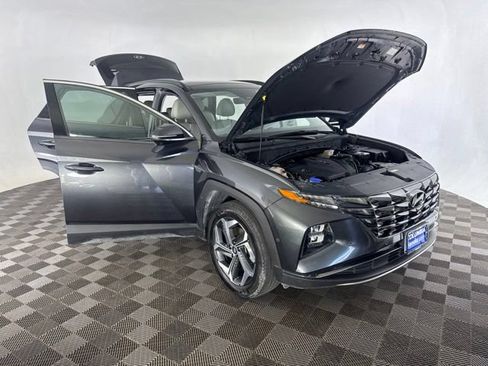 Used 2022 Hyundai Tucson Limited AWD/4WD image 16