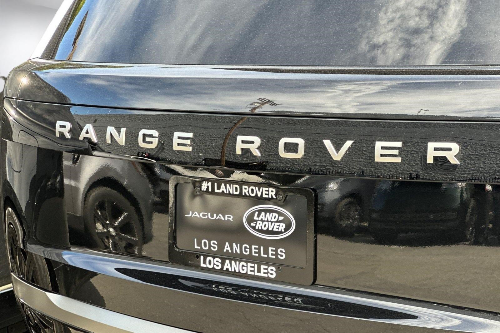 New 2026 Land Rover Range Rover SE AWD/4WD image 25