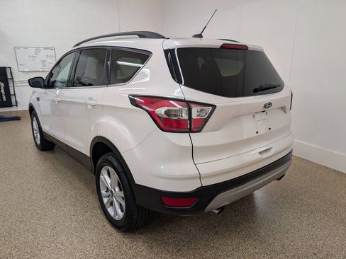 Used 2018 Ford Escape SE AWD/4WD image 3