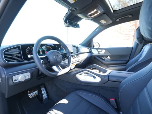 New 2026 Mercedes-Benz GLS 450 4MATIC image 40