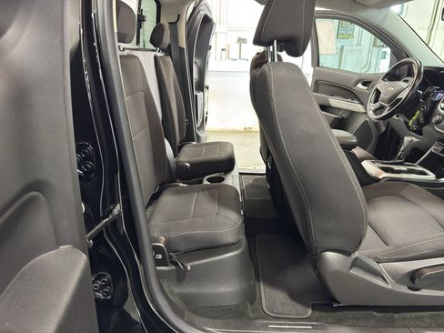 Certified 2018 Chevrolet Colorado LT w/ LT Convenience Package AWD/4WD image 24