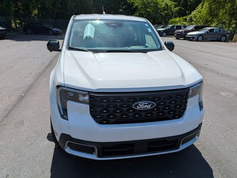 Used 2025 Ford Maverick Lariat AWD/4WD image 2