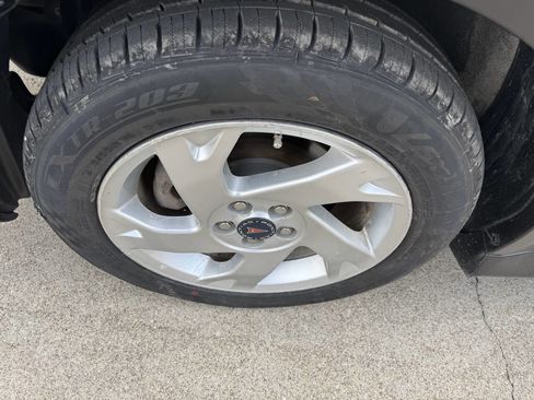 Used 2007 Pontiac Vibe image 23