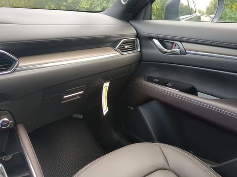 New 2025 MAZDA CX-5 Signature image 14