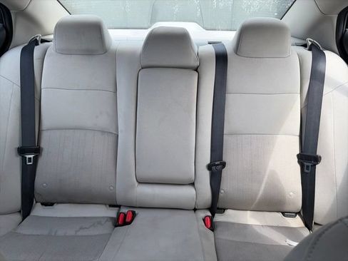 Used 2025 Nissan Altima 2.5 SV FWD image 12