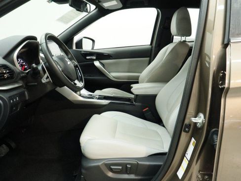 Used 2024 Mitsubishi Eclipse Cross SEL AWD/4WD image 7