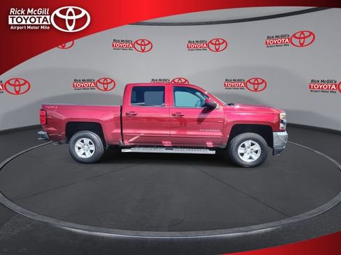 Used 2018 Chevrolet Silverado 1500 LT w/ All Star Edition AWD/4WD image 9
