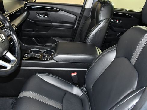 Used 2025 Honda Pilot Touring image 38