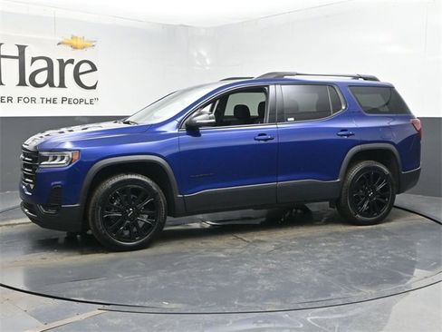 Used 2023 GMC Acadia SLE w/ Driver Convenience Package image 31