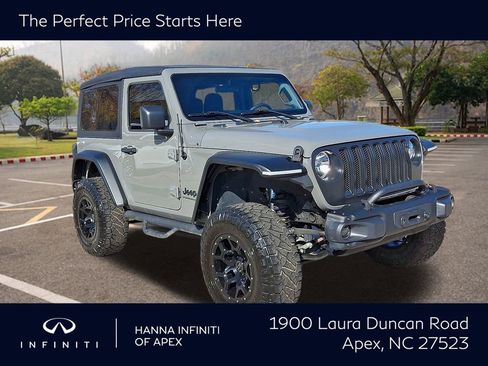 Used 2023 Jeep Wrangler Sport S image 1