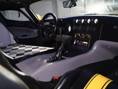 Used 1994 Dodge Viper RT/10 image 46