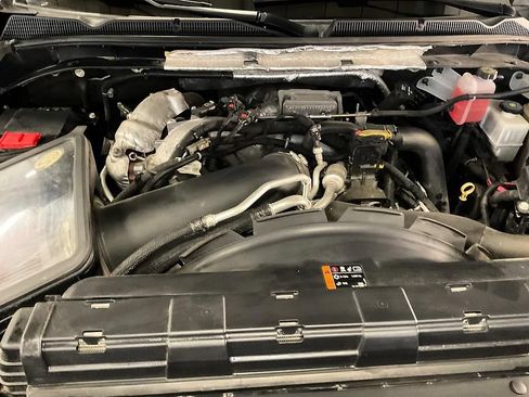 Used 2020 GMC Sierra 2500 AT4 w/ AT4 Premium Package AWD/4WD image 7