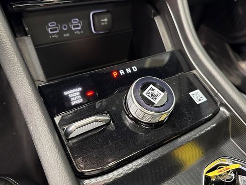 Used 2025 Jeep Grand Cherokee L Limited image 28