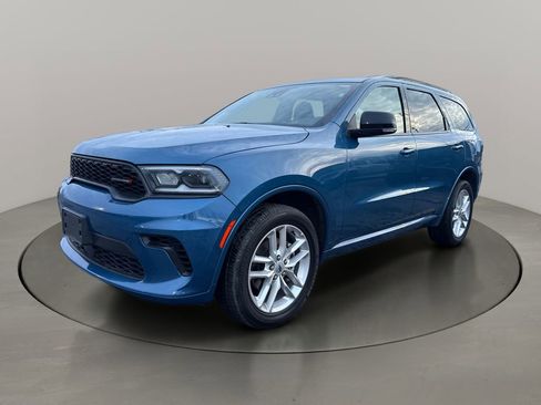 Used 2024 Dodge Durango GT image 3