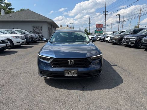 Used 2023 Honda Accord EX image 2