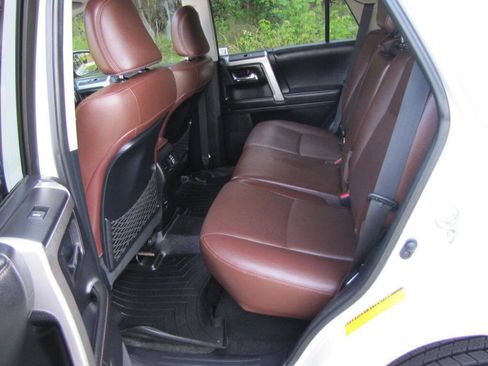 Used 2015 Toyota 4Runner Limited AWD/4WD image 16