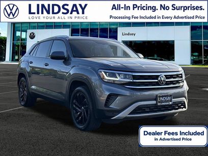 Used 2023 Volkswagen Atlas Cross Sport SE w/ Black Wheel Package