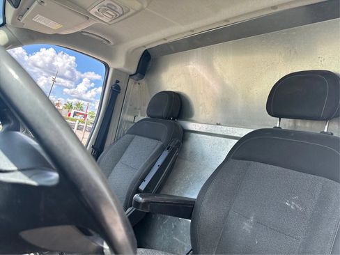 Used 2017 RAM ProMaster 2500 w/ Interior Convenience Group FWD image 18