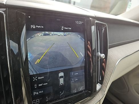 Used 2018 Volvo XC60 T6 Inscription w/ Luxury Seat Package image 8