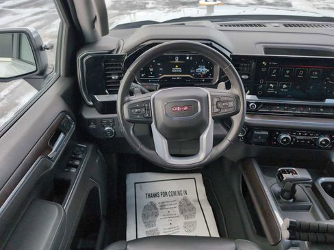 Used 2022 GMC Sierra 1500 SLT w/ SLT Premium Package image 10