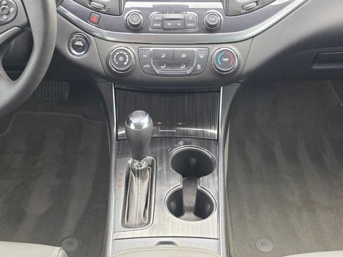 Used 2019 Chevrolet Impala LS FWD image 13