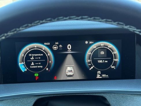 Used 2025 Volkswagen Tiguan S image 29