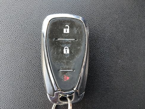 Used 2019 Chevrolet Equinox LS FWD image 32