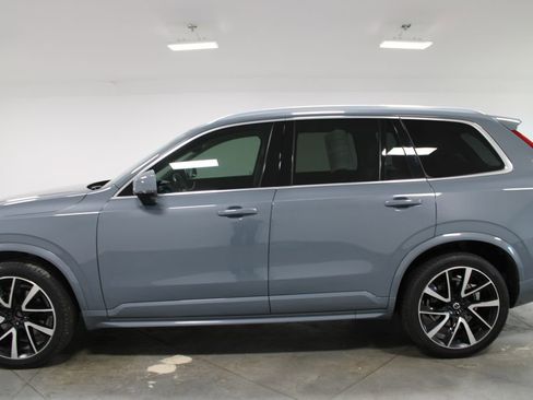 Used 2020 Volvo XC90 T6 Momentum w/ Protection Package Premier AWD/4WD image 6
