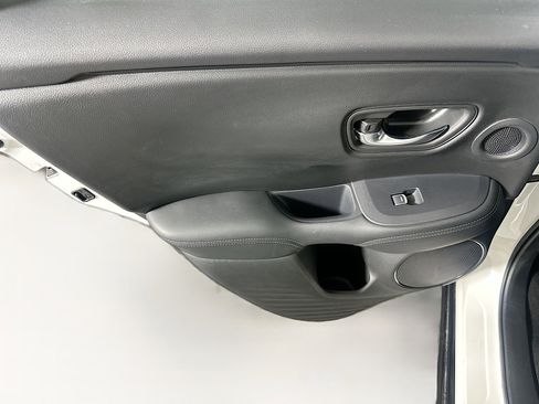 Used 2023 Honda HR-V EX-L image 26