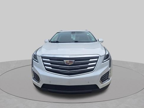 Used 2019 Cadillac XT5 Premium Luxury FWD image 2
