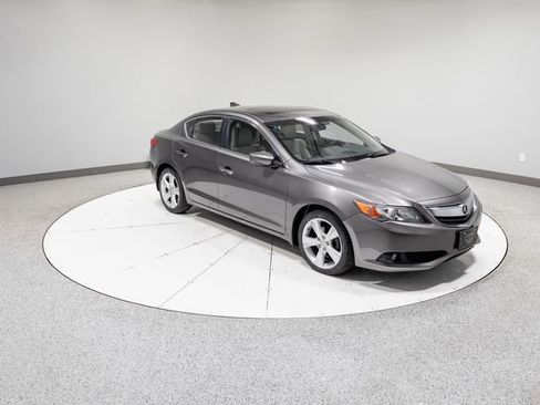 Used 2014 Acura ILX w/ Technology Package FWD image 30