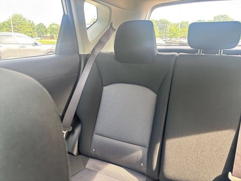 Used 2025 Kia Soul LX w/ LX Technology Package FWD image 37