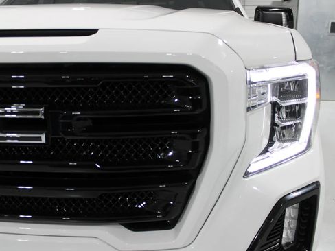Used 2020 GMC Sierra 1500 AT4 w/ AT4 Premium Package AWD/4WD image 3