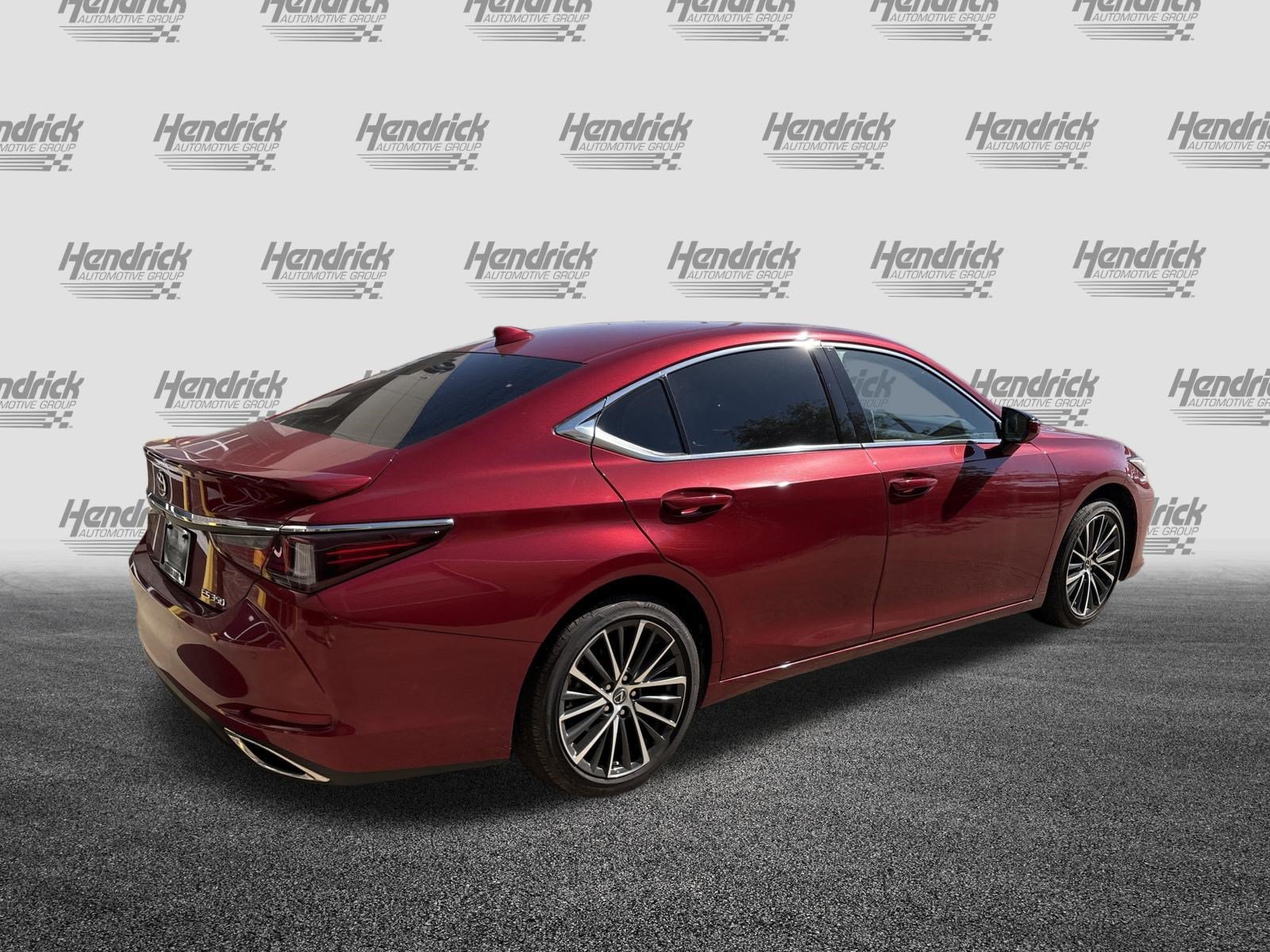 Used 2025 Lexus ES 350 w/ Premium Package FWD image 10