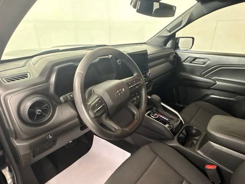 Used 2024 Chevrolet Colorado Trail Boss w/ Advanced Trailering Package AWD/4WD image 18