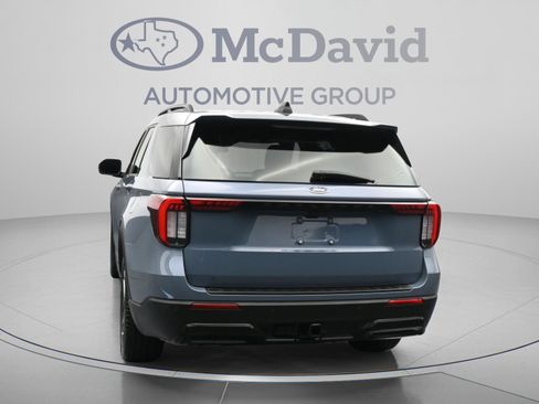 Used 2025 Ford Explorer ST-Line w/ Premium Package RWD image 7