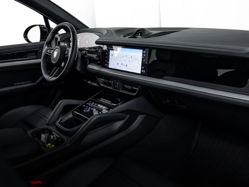 New 2026 Porsche Cayenne S AWD/4WD image 12