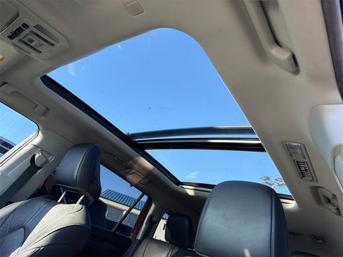 Used 2021 Toyota Highlander Platinum image 33