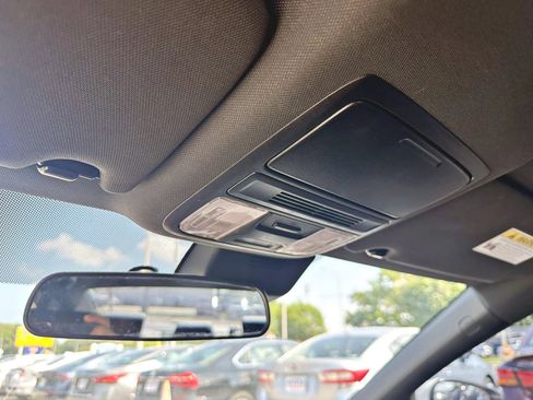 Used 2019 Honda Accord Sport image 40