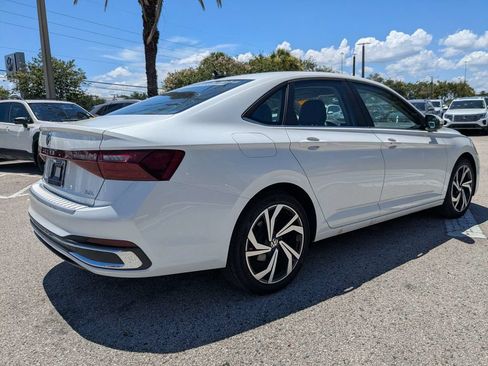 Certified 2026 Volkswagen Jetta SEL FWD image 6