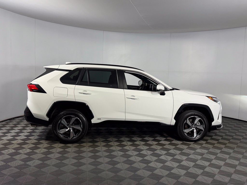 Used 2025 Toyota RAV4 SE AWD/4WD image 5