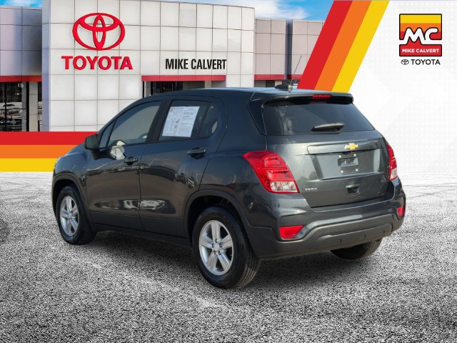 Used 2020 Chevrolet Trax LS w/ Tint and Cruise Package FWD image 3