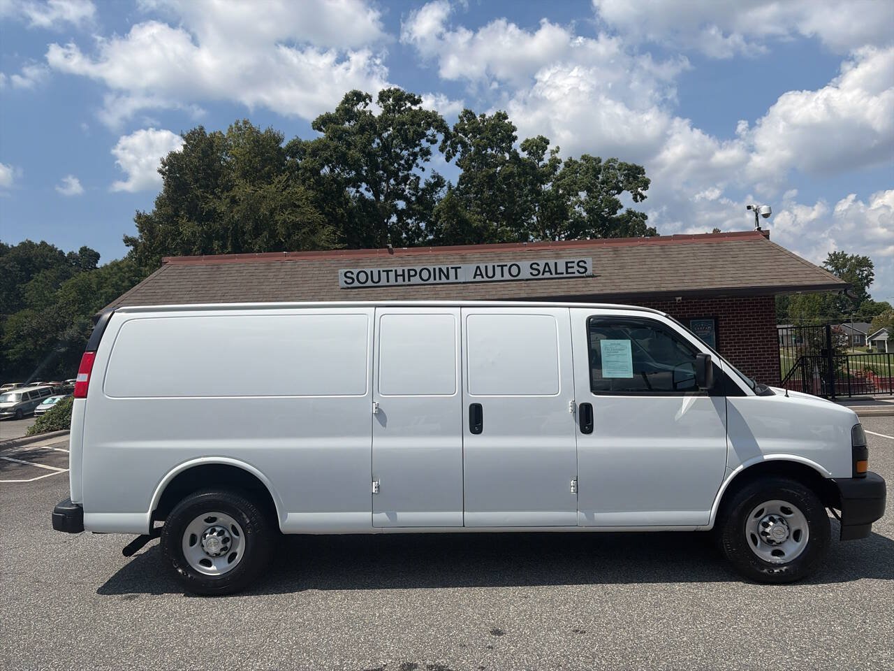 Used 2020 Chevrolet Express 2500 Extended w/ Enhanced Convenience Package RWD image 2